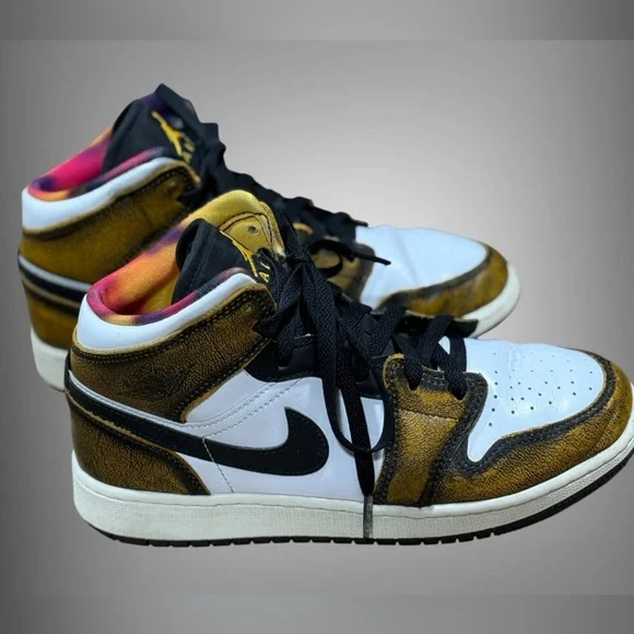 Nike Air Jordan 1 Mid SE "Wear Away" sneakers Size 4.5 Youth Authentic - Picture 2 of 12